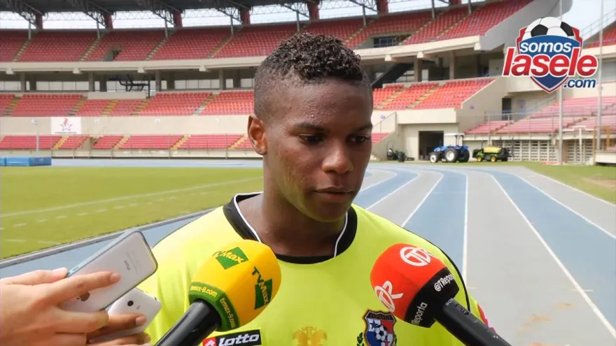 Escucha a una de los nuevas caras de la Sele, Tomás Melville