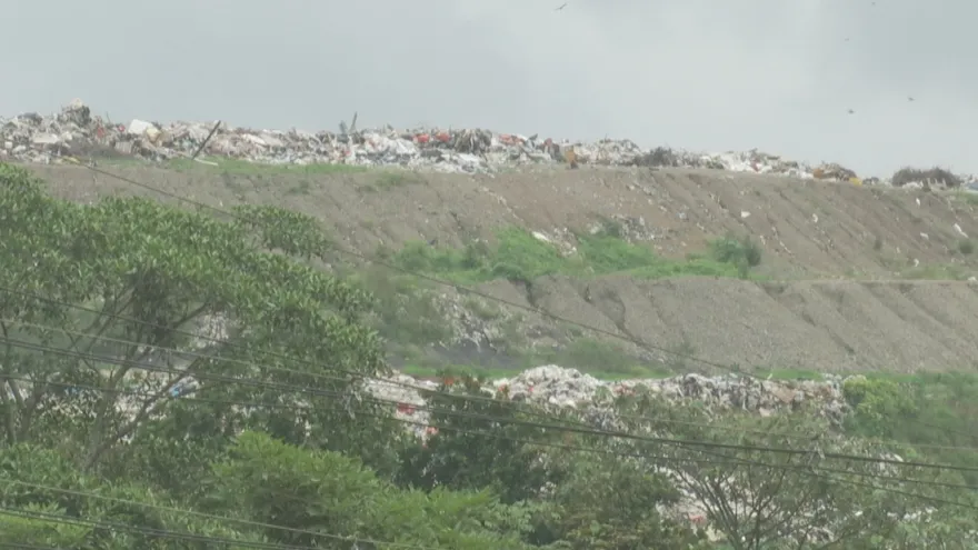 El principal vertedero de Panamá carece de mecanismos para tratar el plástico