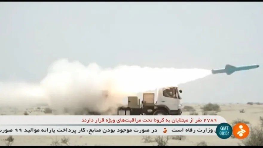 Irán asegura que probó con éxito nuevos misiles de crucero