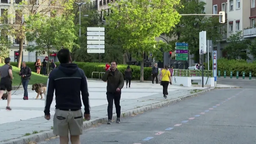 Una parte de Europa empieza a salir tímidamente del confinamiento