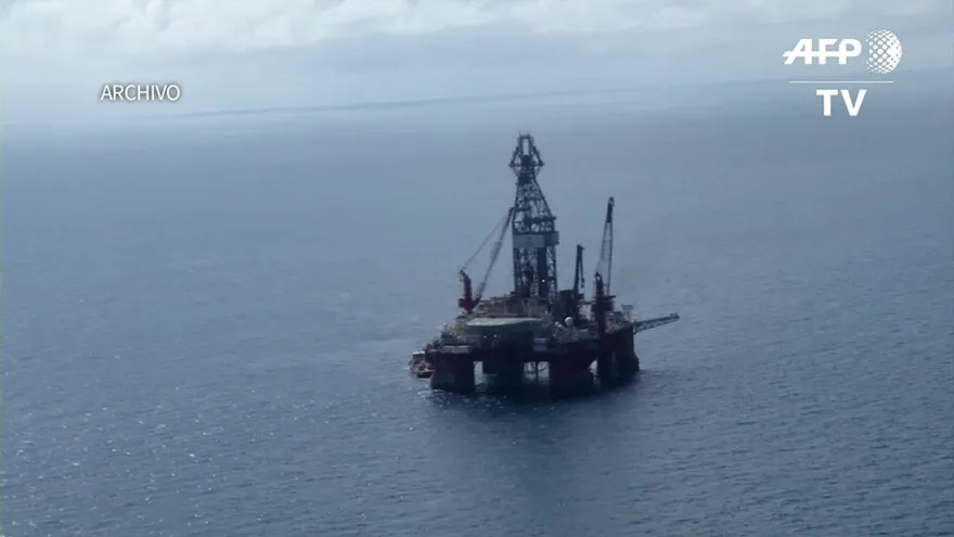Sector petrolero mexicano, “remando contra la corriente”