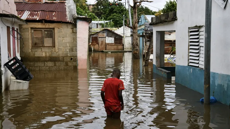 Imagen de un pueblo inundado en el Caribe, República Dominicana, por el paso del huracán Melissa.