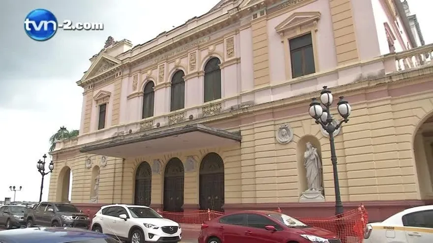 Teatro Nacional cerrado por deterioro