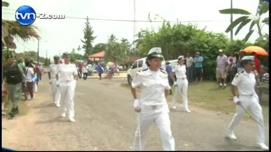 Colorido desfile en Parita, Herrera