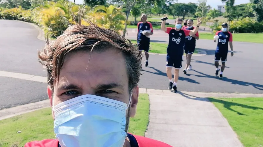 Domingo de relajación para el cuerpo técnico y jugadores de la Sele en la burbuja