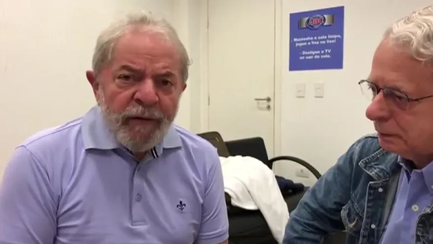 Lula envía mensaje a sus seguidores desde la cárcel