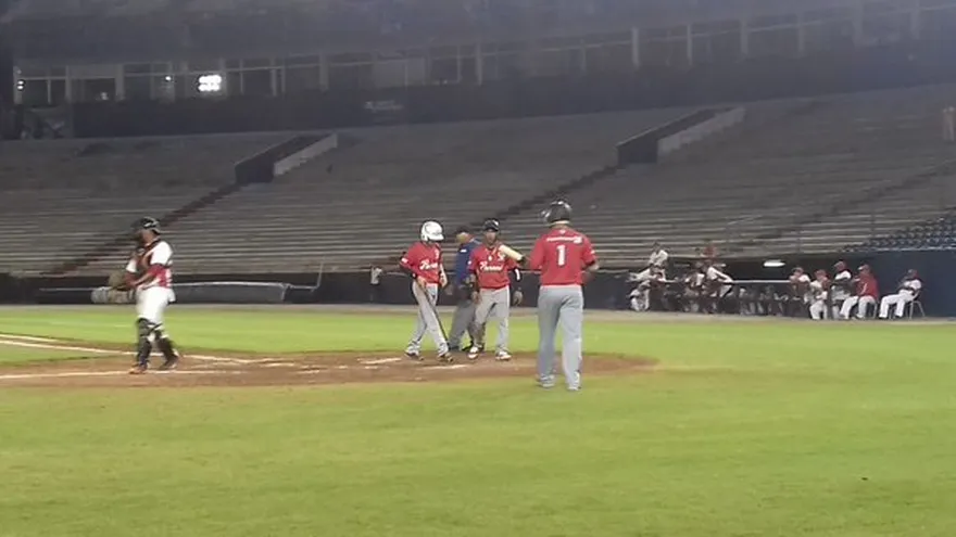 Nacionales consiguen su quinta victoria en seis partidos