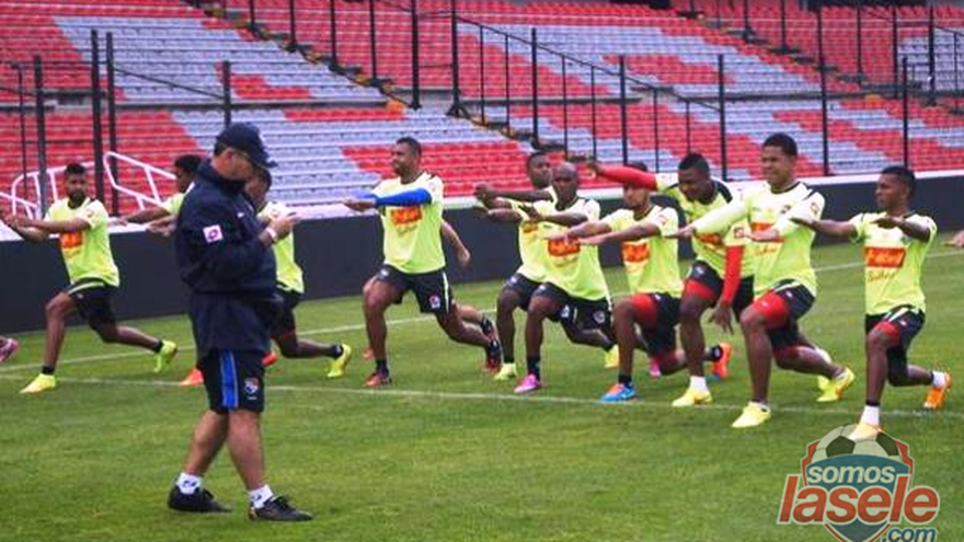 Los 11 de Panamá y México para el partido en Queretáro