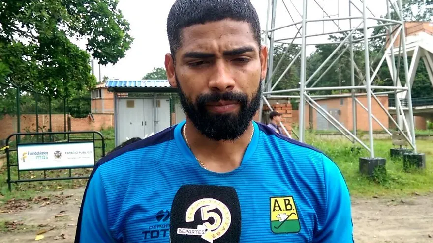 "Gavilán" Gómez sufre lesión edurante entrenamientos con el Bucaramanga