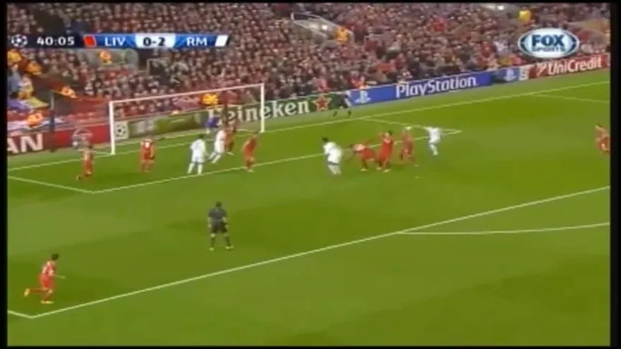 Gol de Benzema - Liverpool 0-3 Real Madrid