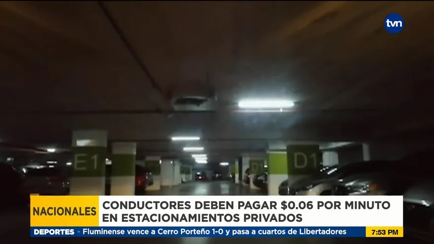 Conductores sufren por la falta de estacionamientos gratuitos en la ciudad