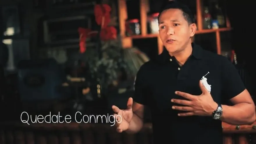 Raphel "Quedate Conmigo"