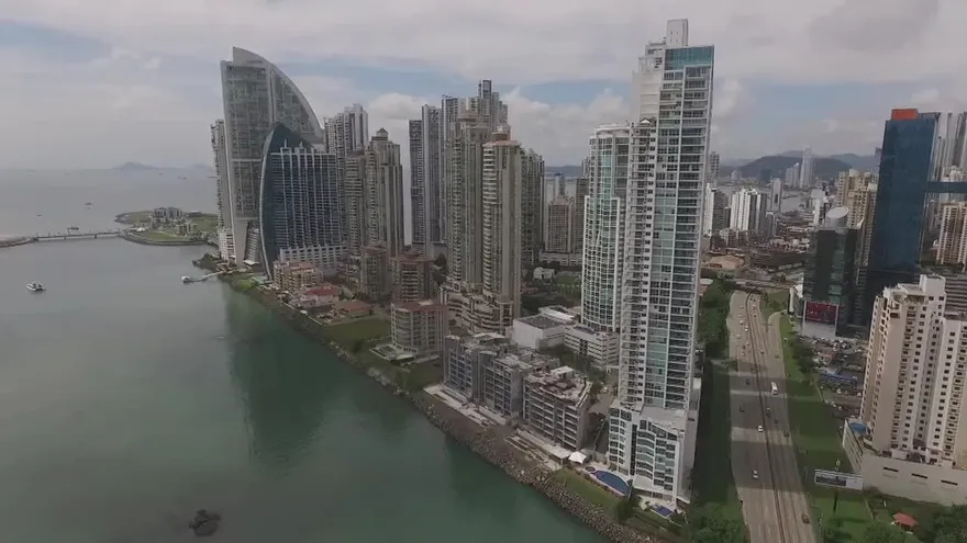 Economía panameña espera repuntar en el 2017