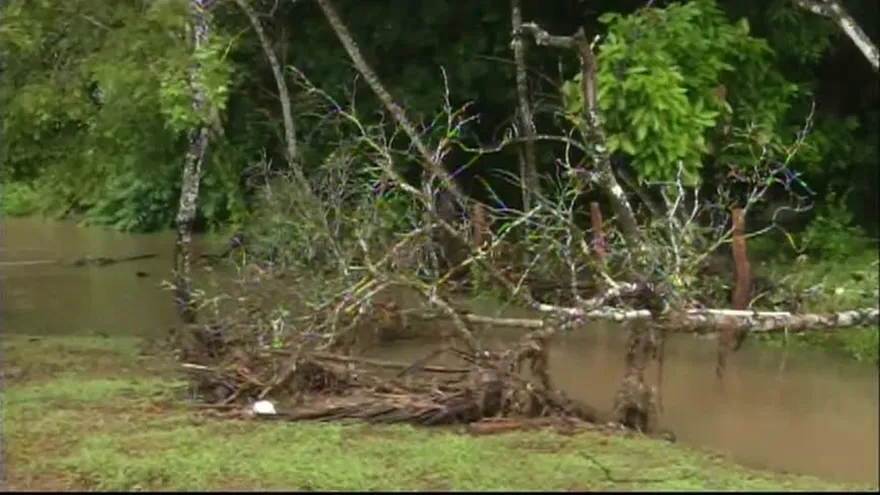 Residentes de Puerto Armuelles buscan recuperarse tras inundaciones