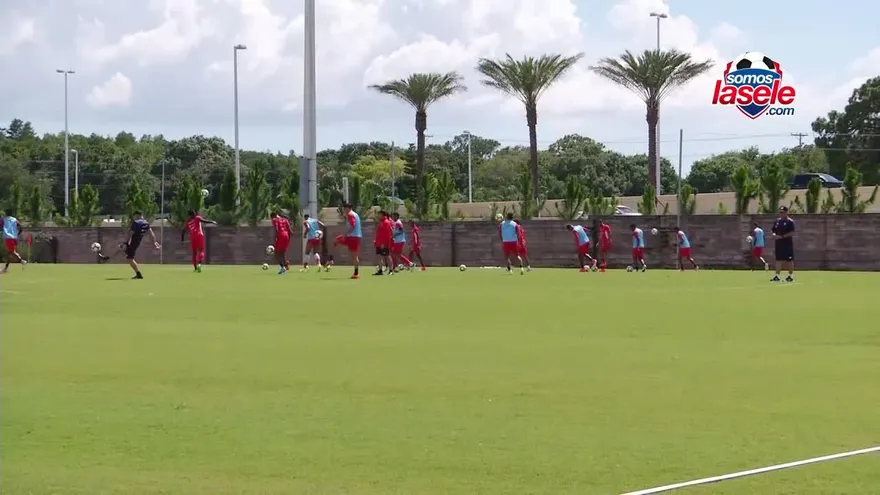 Declaraciones de Bolillo donde anuncia el once probable ante Nicaragua