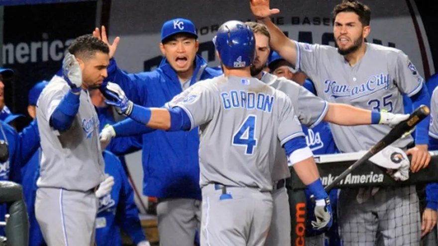 Reales parten por delante ante Orioles en episodios extras