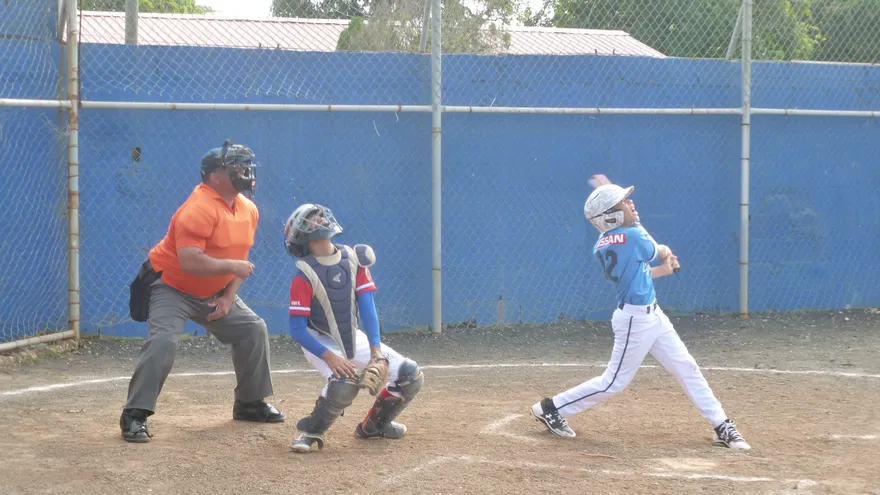 Amelia Denis gana y persiste en Metropolitano Preintermedio