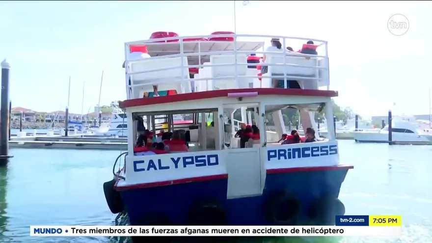 Cientos de viajeros salieron a las islas del Pacífico