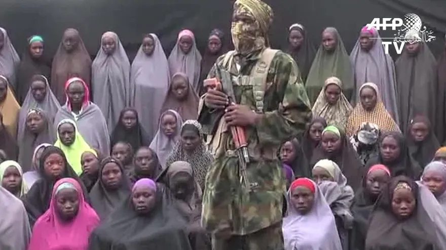 Boko Haram difunde video con presuntas adolescentes de Chibok