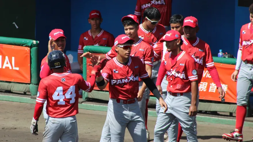 Jugadores de la Selección de Béisbol U18 de Panamá