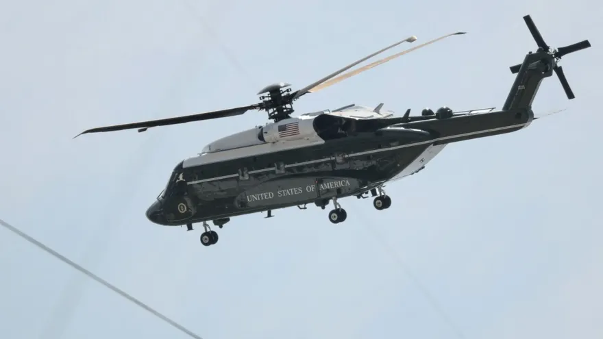 Helicóptero que abordó el presidente de Estados Unidos, Donald Trump, para llegar al estadio de Nueva York - Nueva Jersey