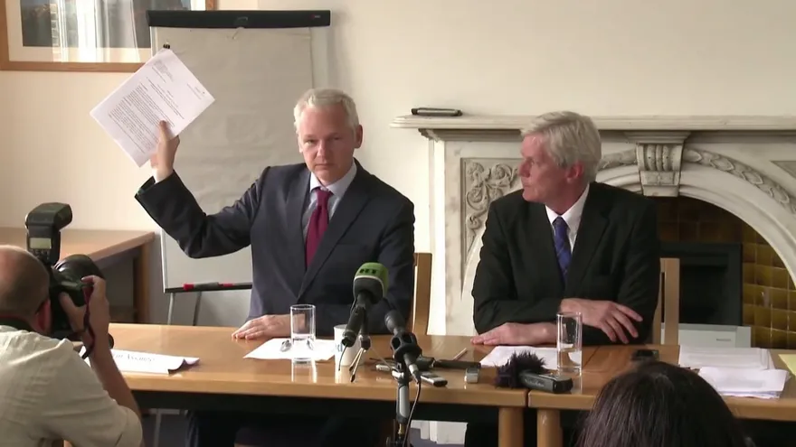 La justicia británica rechazó extraditar a Assange a Estados Unidos