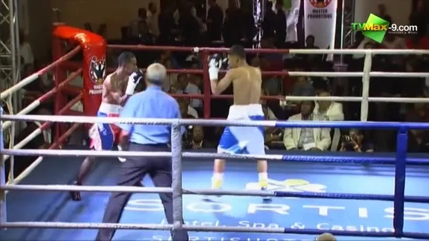 Triunfo por decisión unánime de Darwin Arrocha
