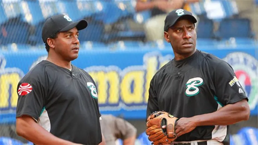 Roberto Kelly está en la agenda de Caribes