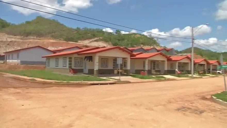 Autoridades inician operativo de limpieza en barriada Cerro Tigre