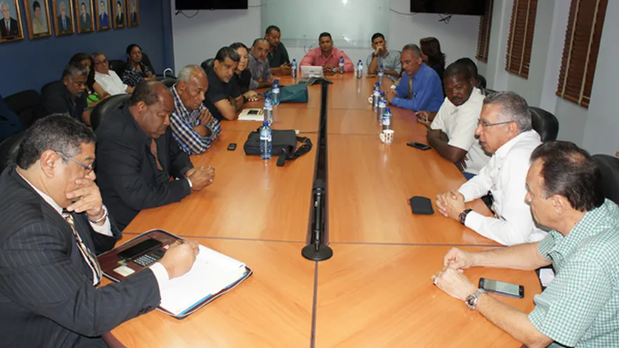 Reunión por hospital de Panamá Norte