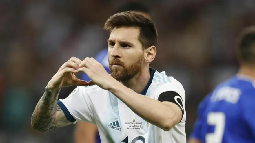 Messi asegura que Scaloni "tiene las cosas claras y sabe trasladarlas"
