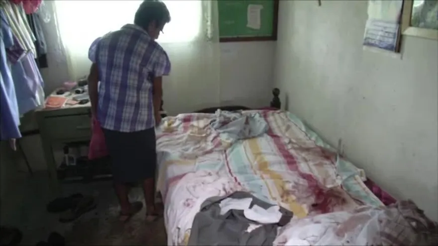 Delincuentes golpean salvajemente a anciano