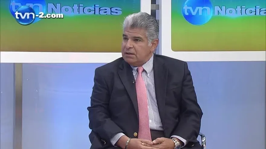 Mulino admite contratos millonarios y pide que se cumplan los pagos