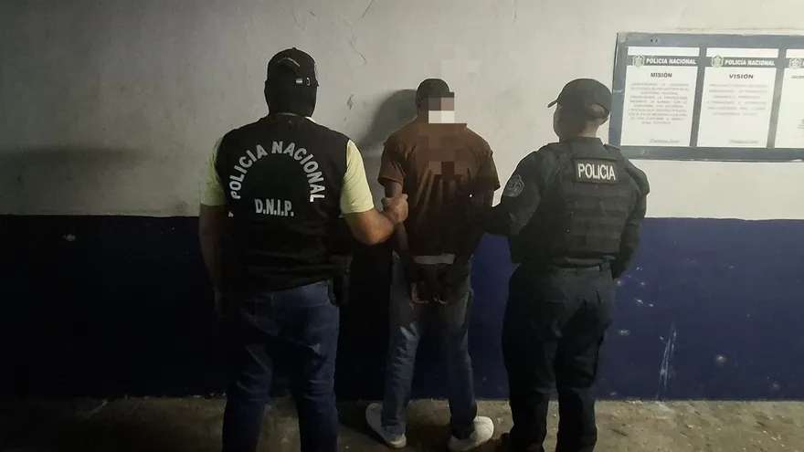 Uno de los aprehendidos por privación de libertad de las cuatro mujeres.