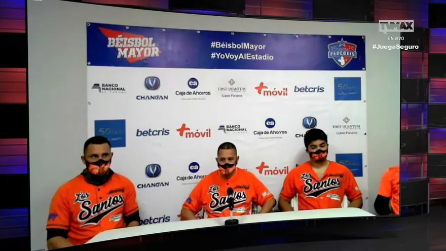 Conferencia de prensa de la novena de Los Santos