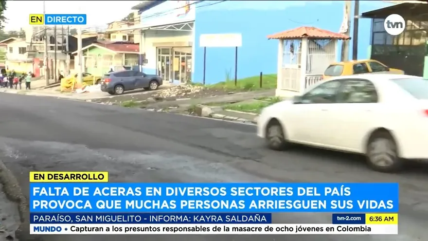 Personas arriesgan sus vidas por falta de aceras en San Miguelito