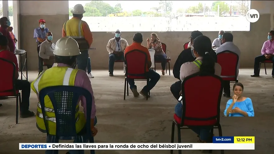 Ministra de educación habla sobre suspensión de clases semipresenciales