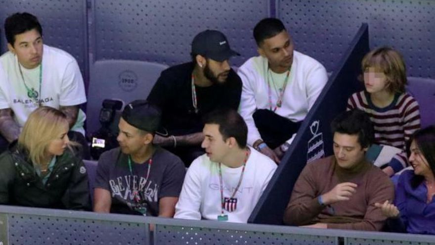 Neymar en la Caja Mágica para ver a Nadal
