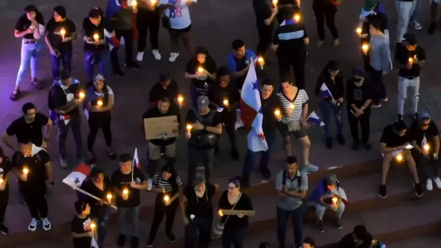 Realizan marcha de negro en la cinta Constera