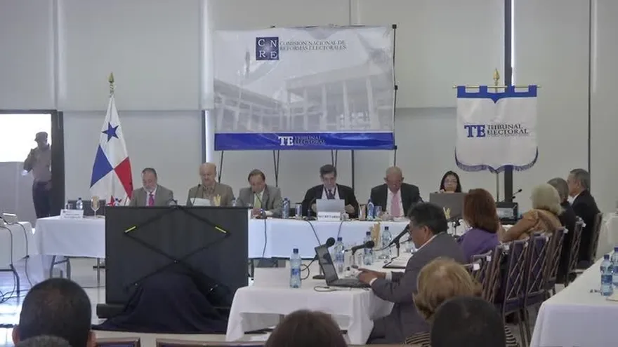 Finaliza mesa de reformas