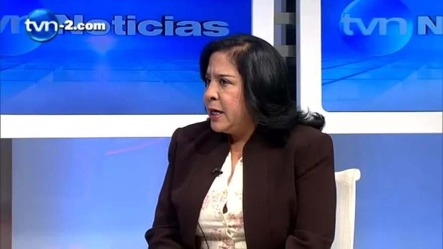 Meduca evalúa caso de inspectora docente