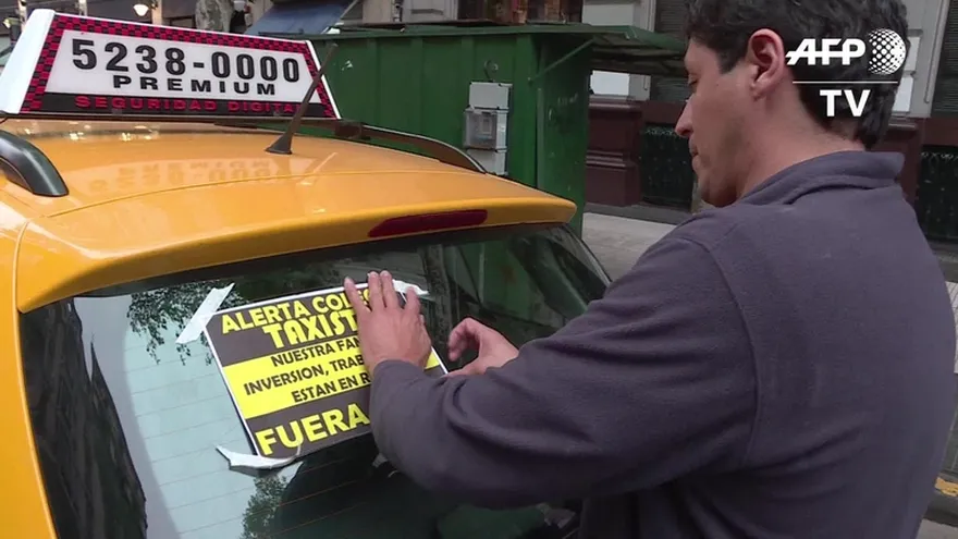 Taxistas de Buenos Aires también en guerra contra Uber