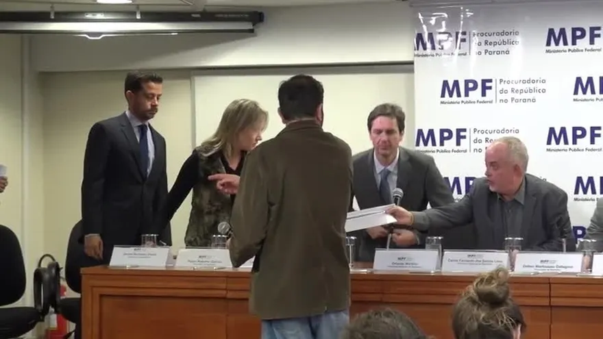 Fiscales de Lava Jato reciben premio anticorrupción y piden un alto a la intimidación