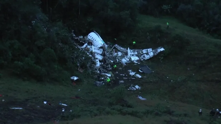 Bolivia suspende a aerolínea Lamia tras accidente de Chapecoense