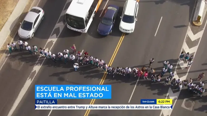 Protestan estudiantes de la Escuela Profesional Isabel Herrera Obaldía