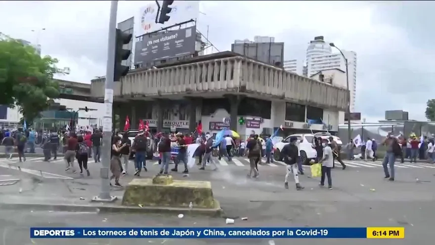 Manifestaciones y disturbios en medio del cambio de mando en la Asamblea Nacional