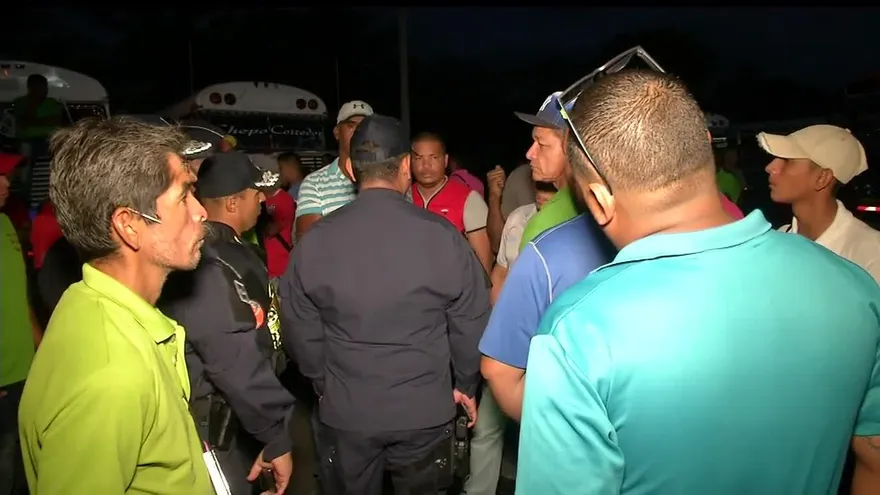 Transportistas en Chepo se oponen a las multas