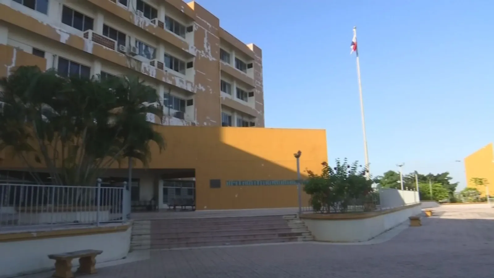 Hospital Nicolás A. Solano refuerza controles y busca recuperar la  confianza de los pacientes