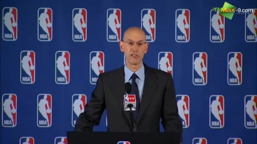 Donald Sterling suspendido por racismo en la NBA