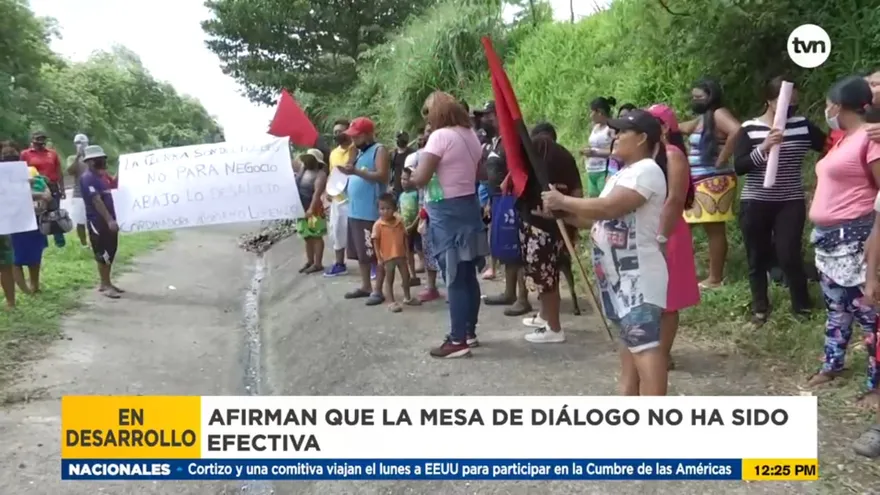 Residentes de comunidades informales solicitan títulos de propiedad